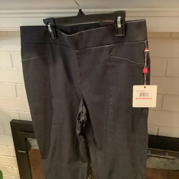 #192 NWT Rafaella Pull On Comfort Slimming Pant Size 10 - Picture 6 of 9
